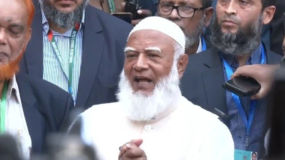 ভোট দিয়েছেন জামায়াতের আমির শফিকুর রহমান